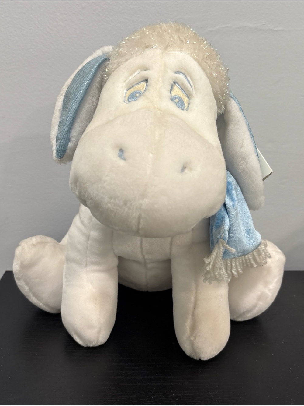 Disney  store snowflake pals eeyore plush winter vintage holiday tag attached